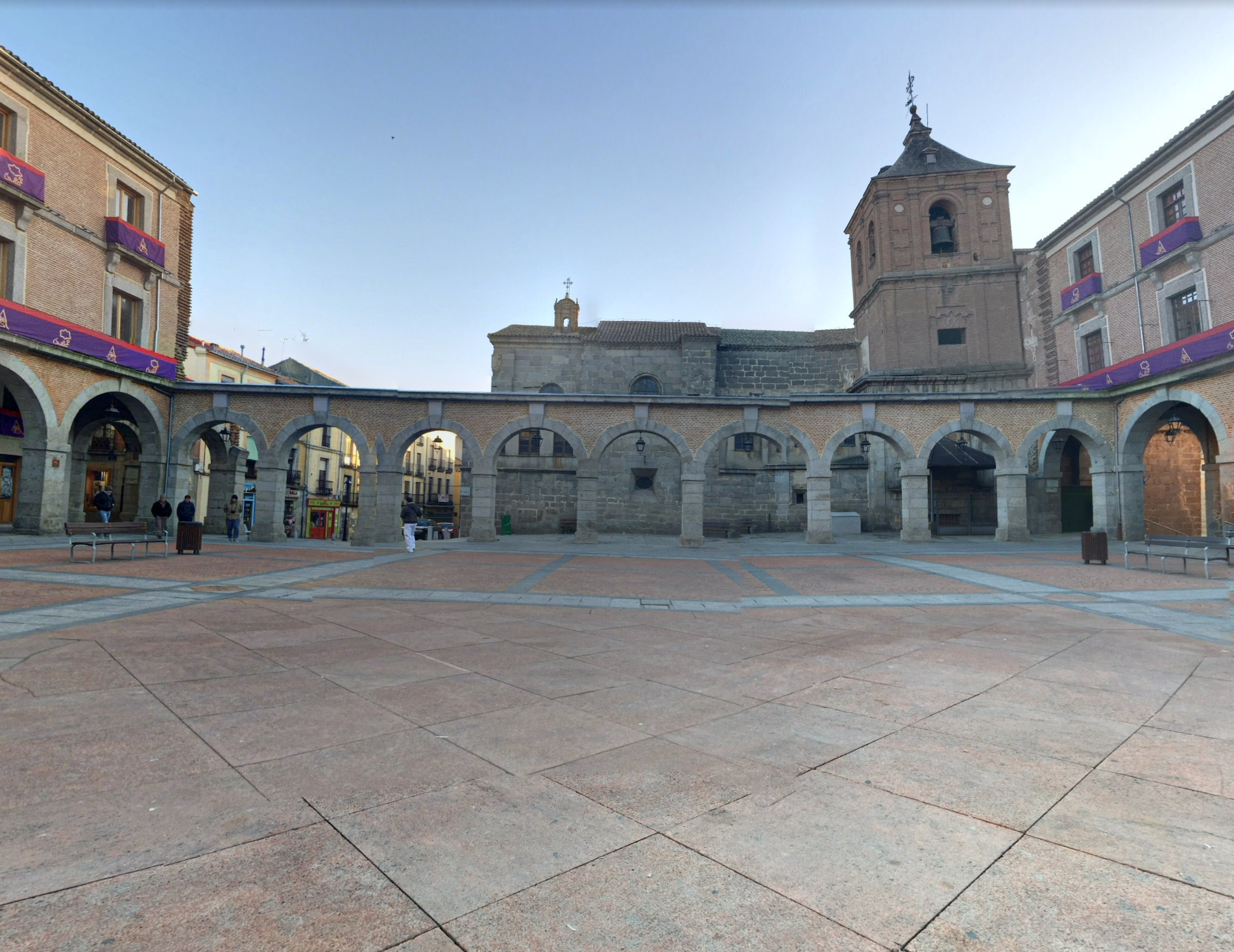 Plaza Mercado Chico by Google Earth