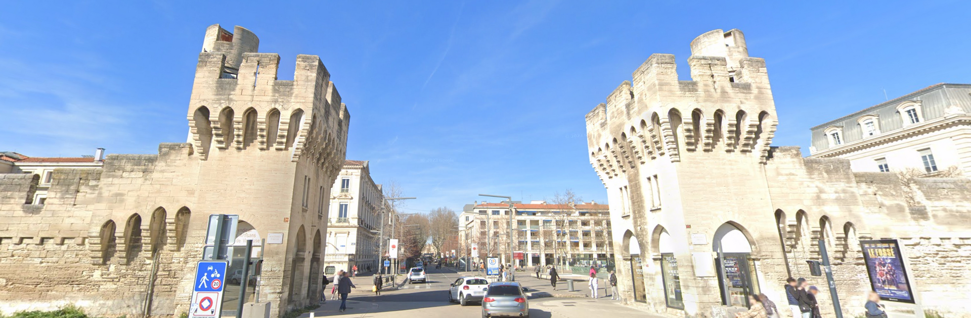 Remparts d'Avignon by Google Earth