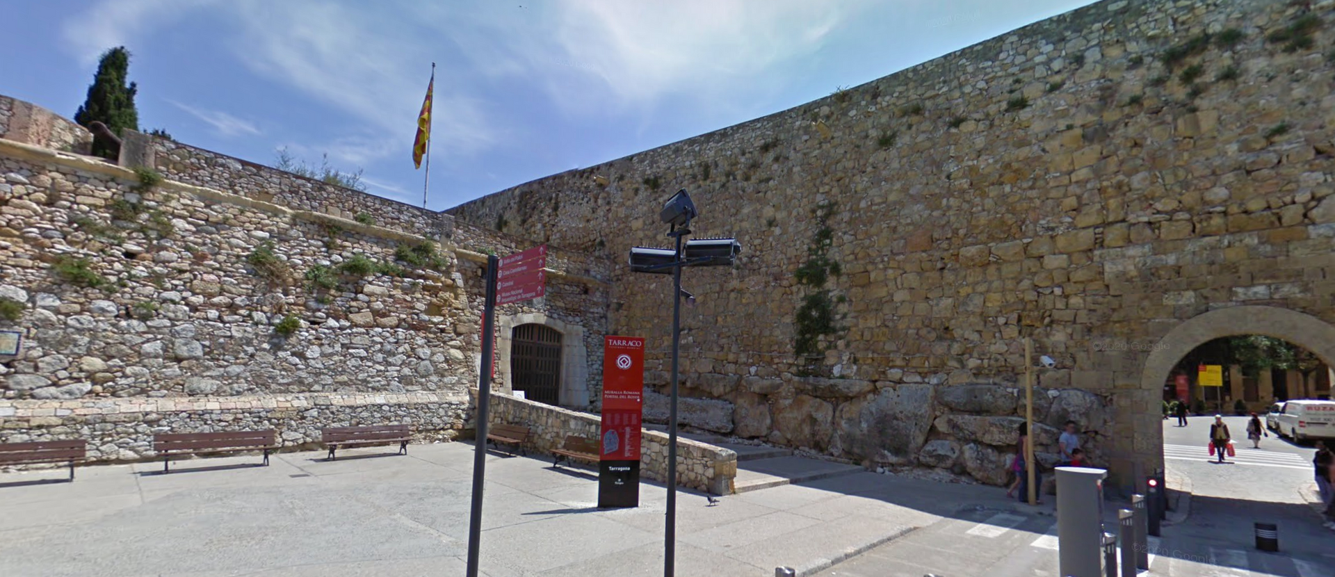 Roman Wall of Tarragona by Google Earth