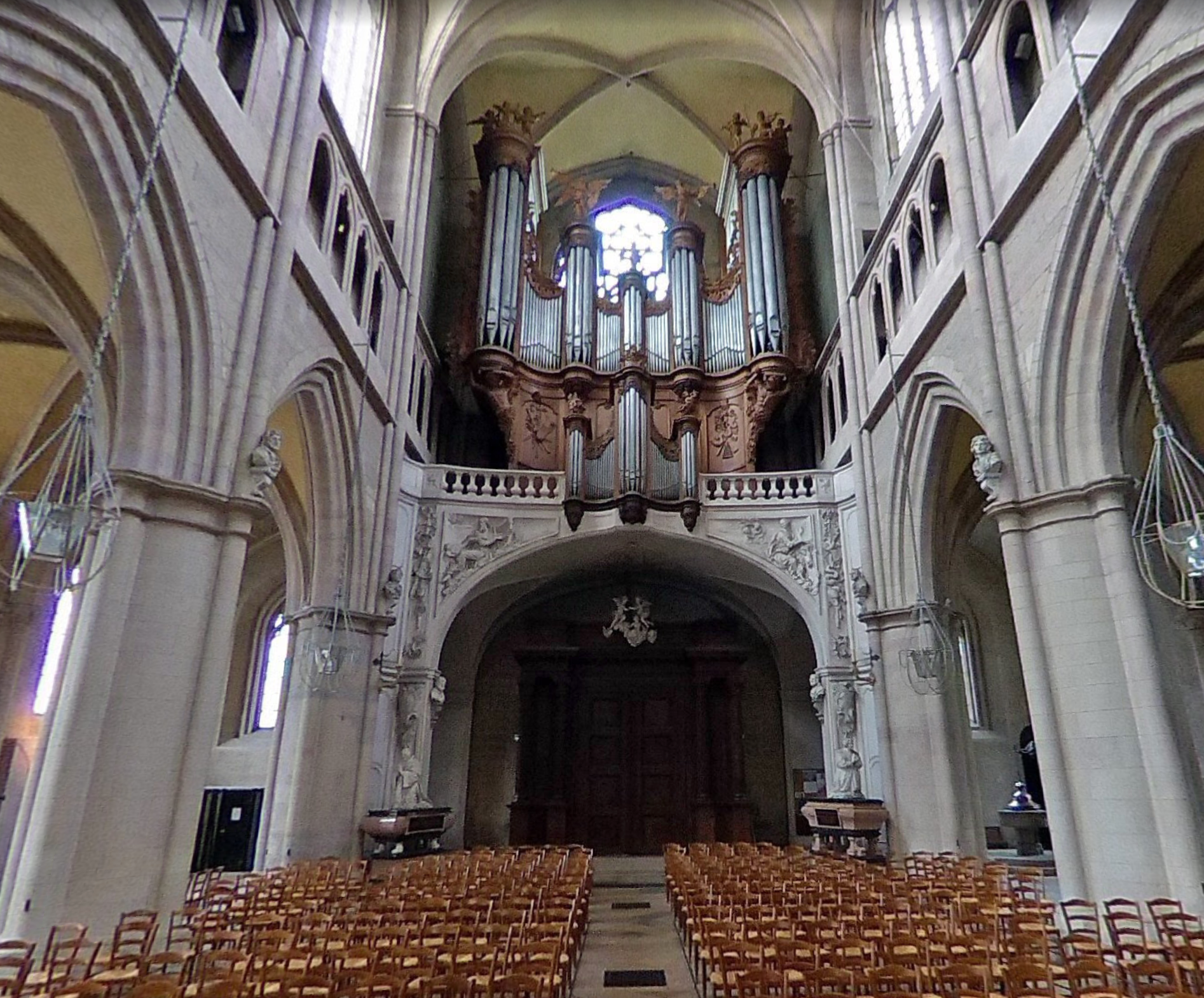 Saint-Bénigne Cathedral by Google Earth