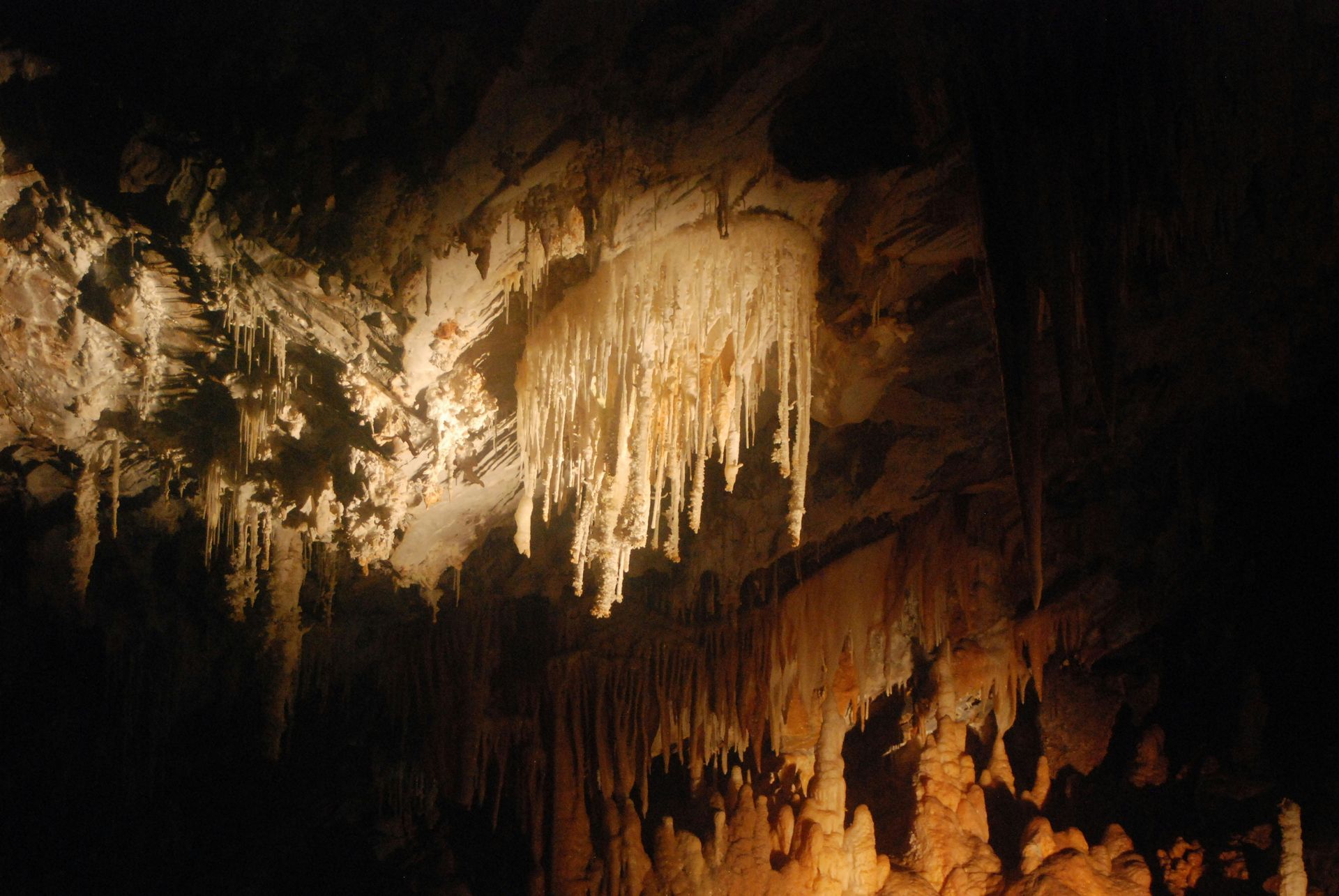 Underground Canelobre Caves