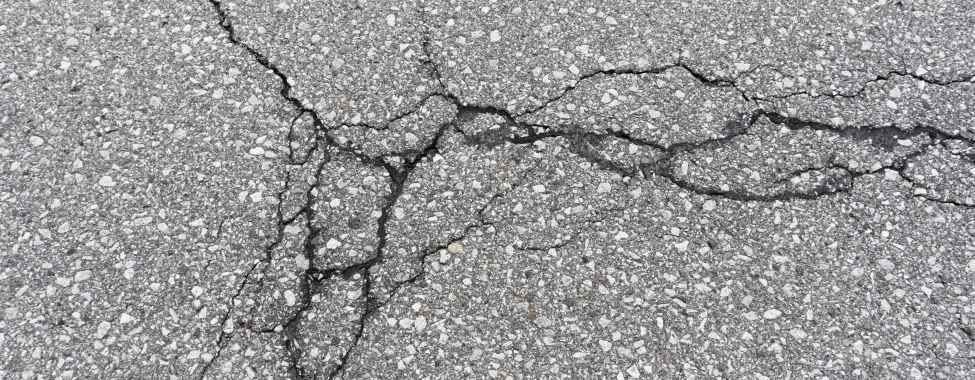 How to Identify Early Signs of Asphalt Deterioration