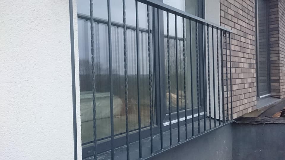 Prancūziški balkonų turėklai