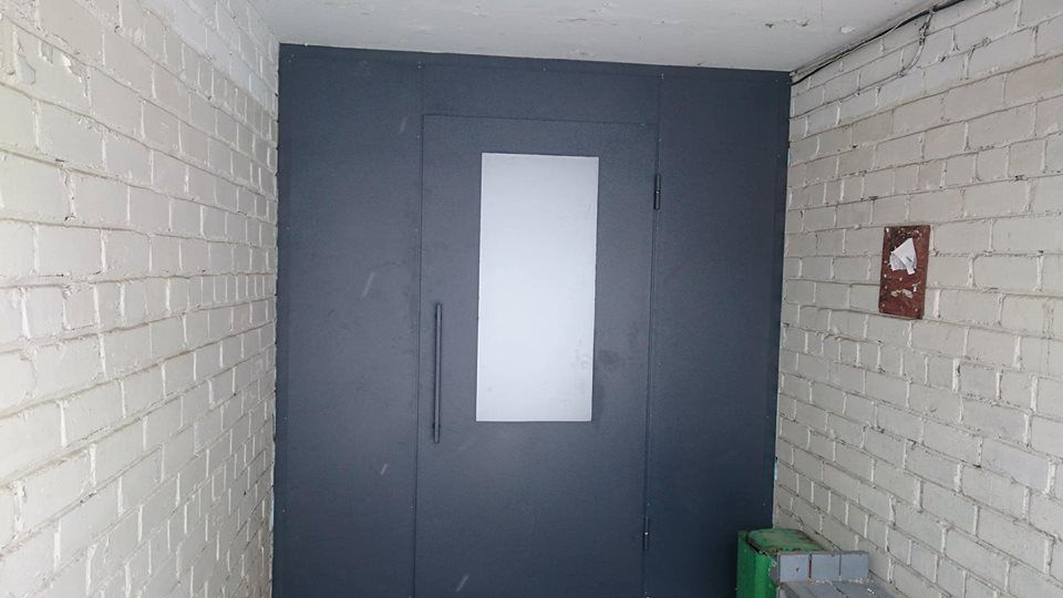 Lauko, šarvo, plastikinės durys