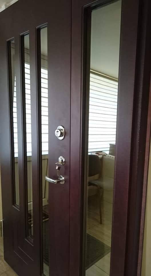 Lauko, šarvo, plastikinės durys