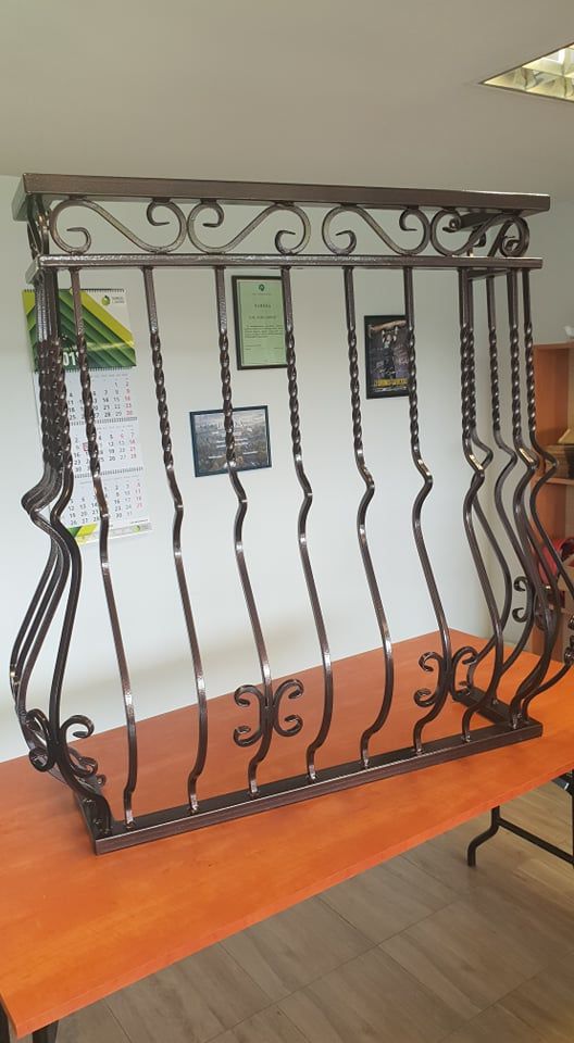 Prancūziški balkonų turėklai