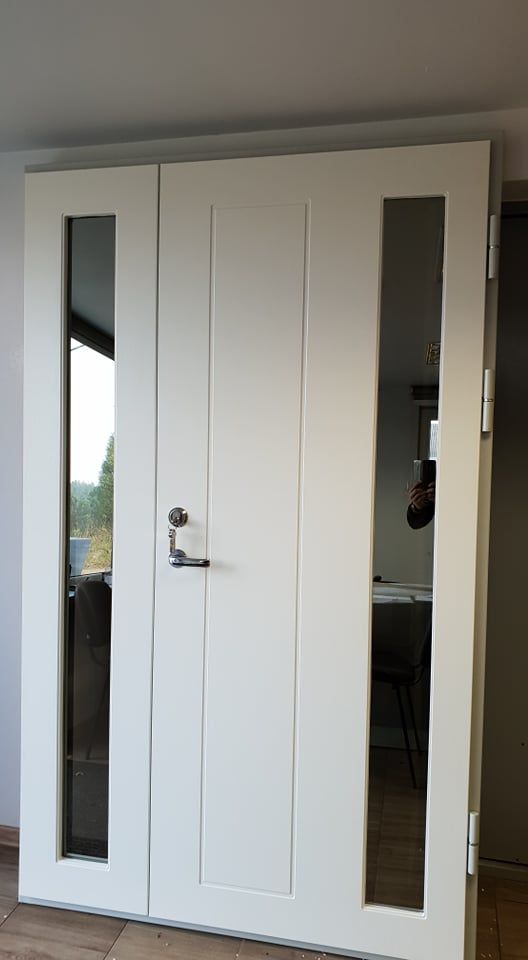 Lauko, šarvo, plastikinės durys