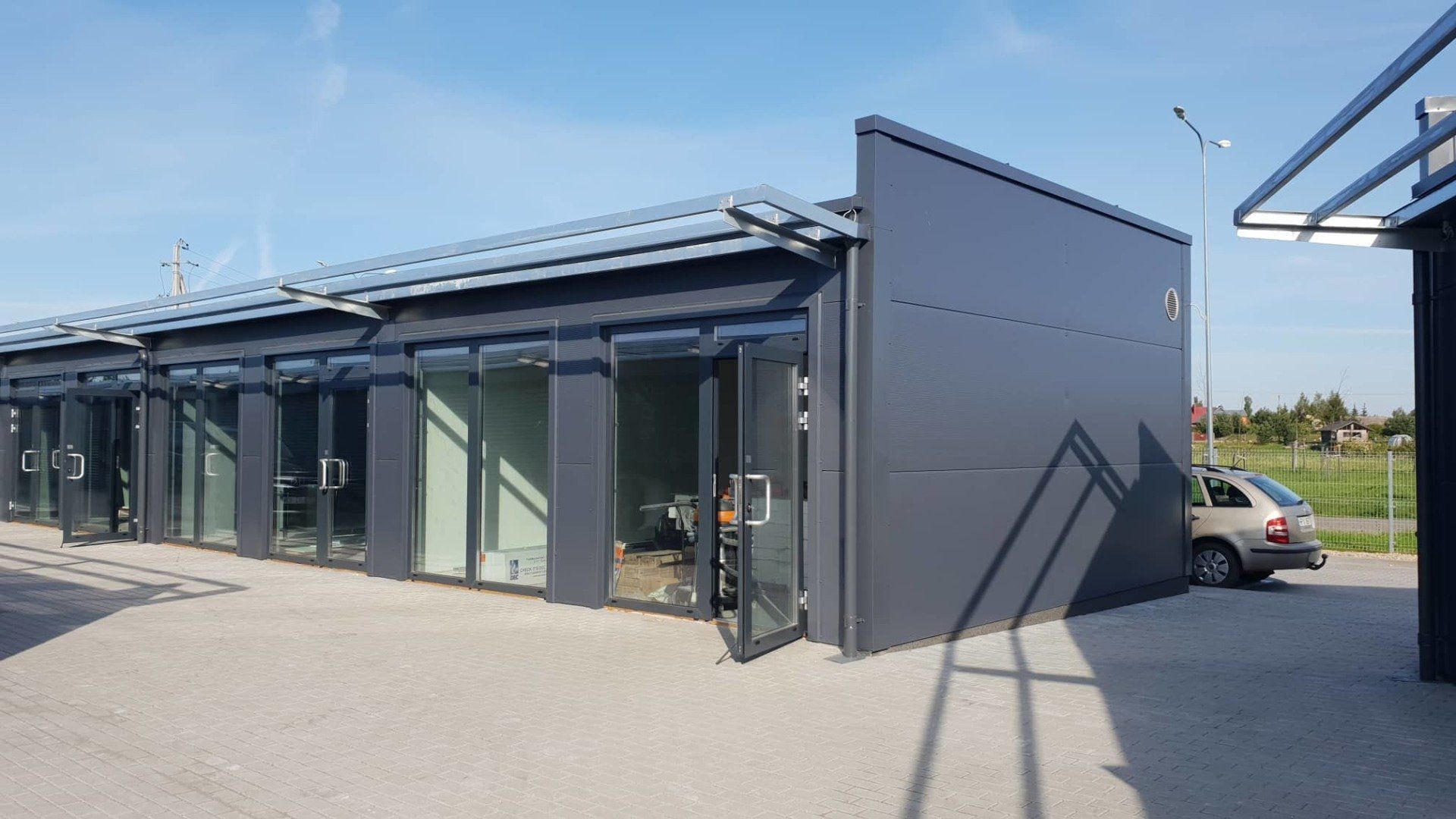 Moduliniai lengvos konstrukcijos pastatai