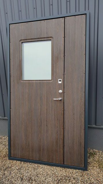 Lauko, šarvo, plastikinės durys