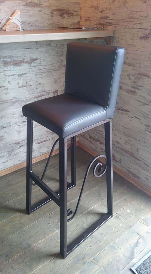 Metalinės kėdės
