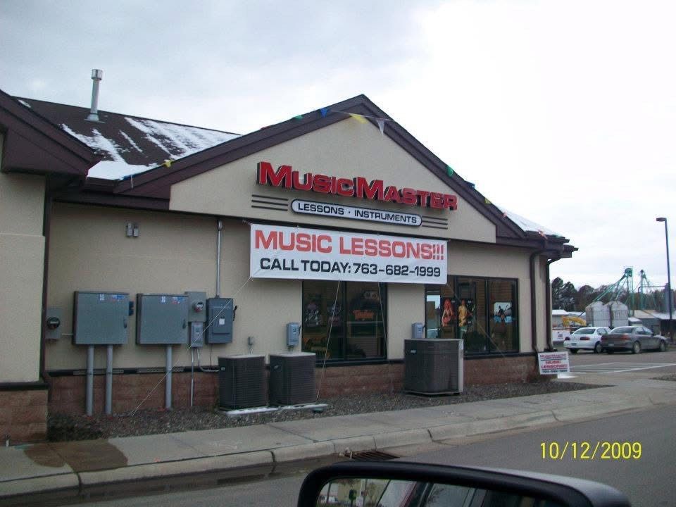 A building with a sign that says music lessons