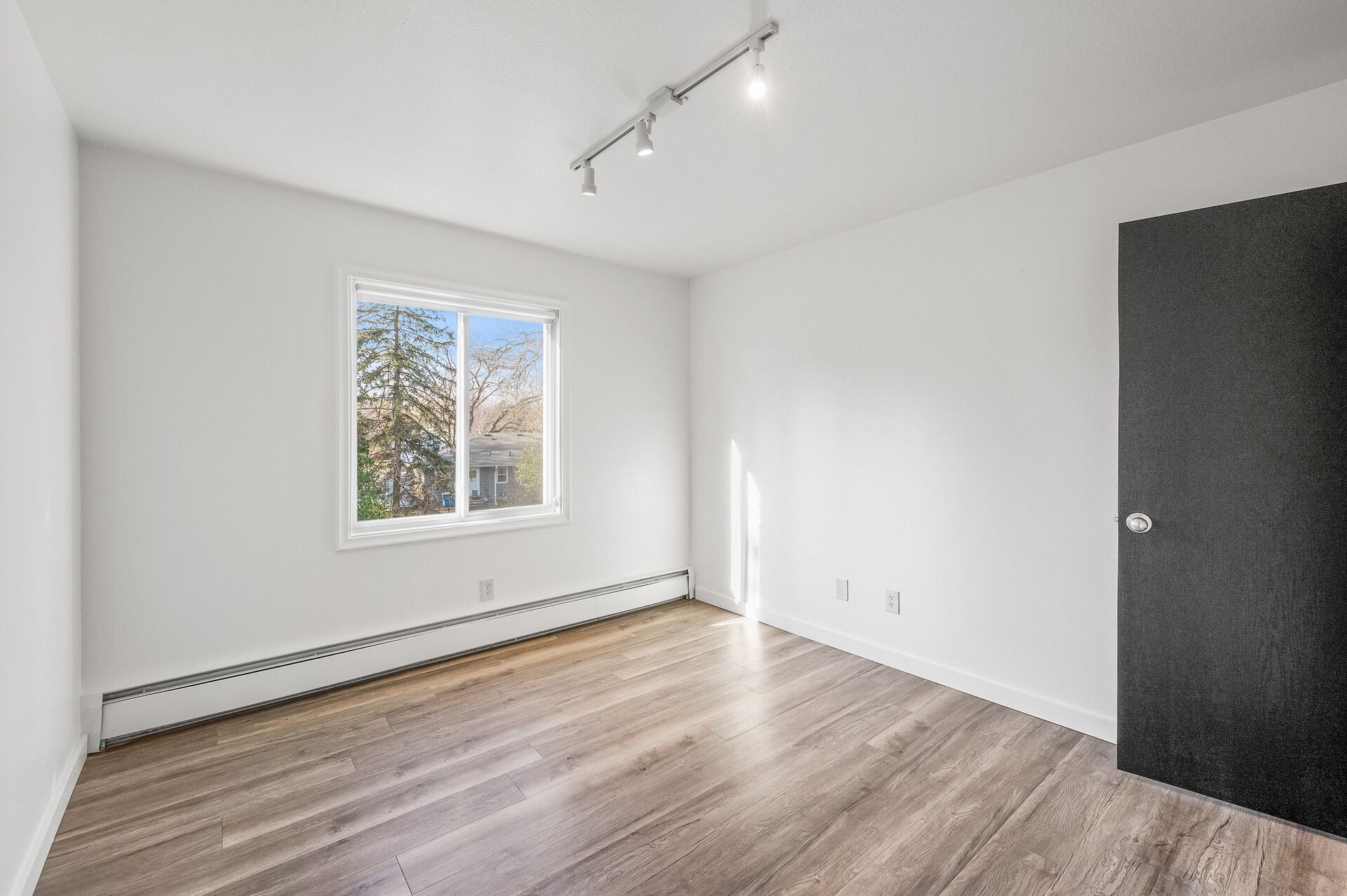 Golden Valley Road Apartments