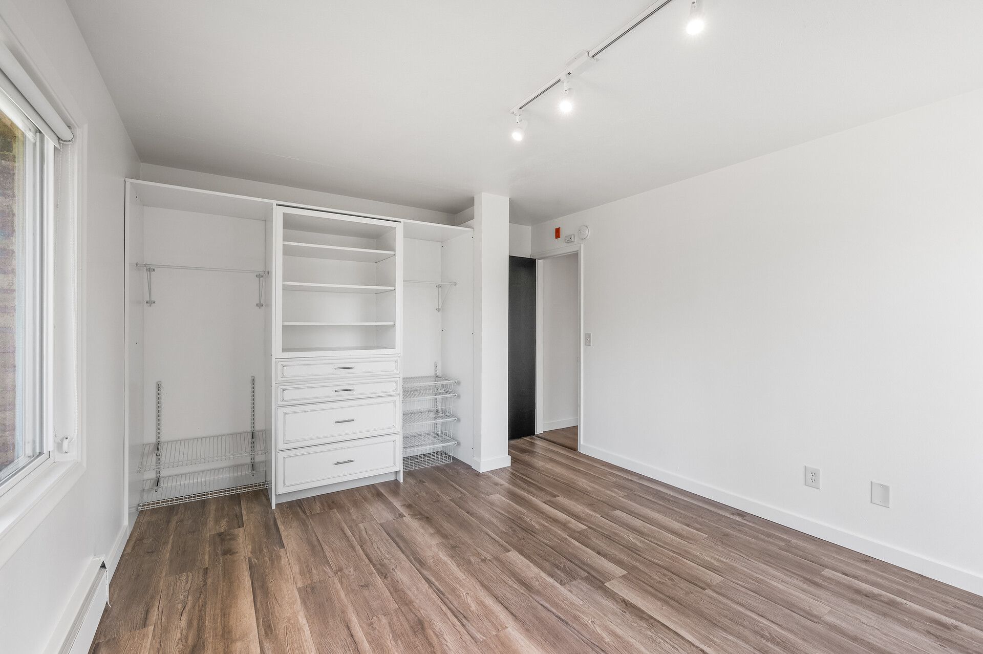 Golden Valley Road Apartments