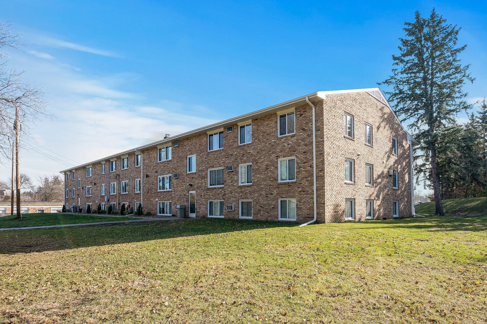 Golden Valley Road Apartments