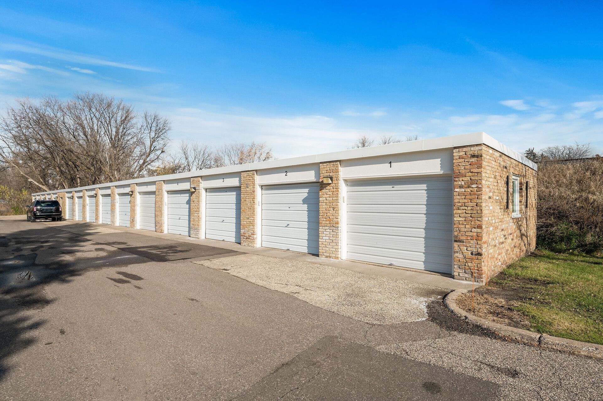 Golden Valley Road Apartments