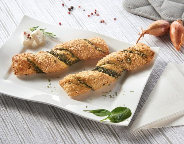 Trecce di pasta sfoglia salate