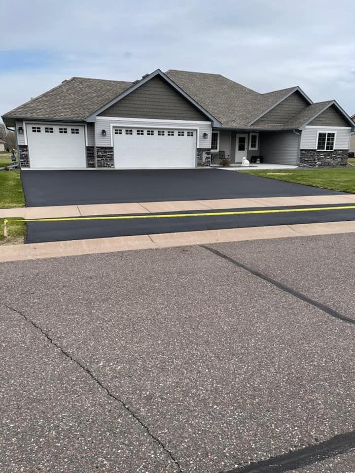 Residential Driveway — NBR Asphalt Isanti, MN — NBR Asphalt