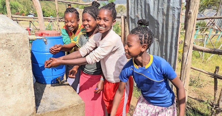 トイレでつながる、エチオピア小学生の交流会