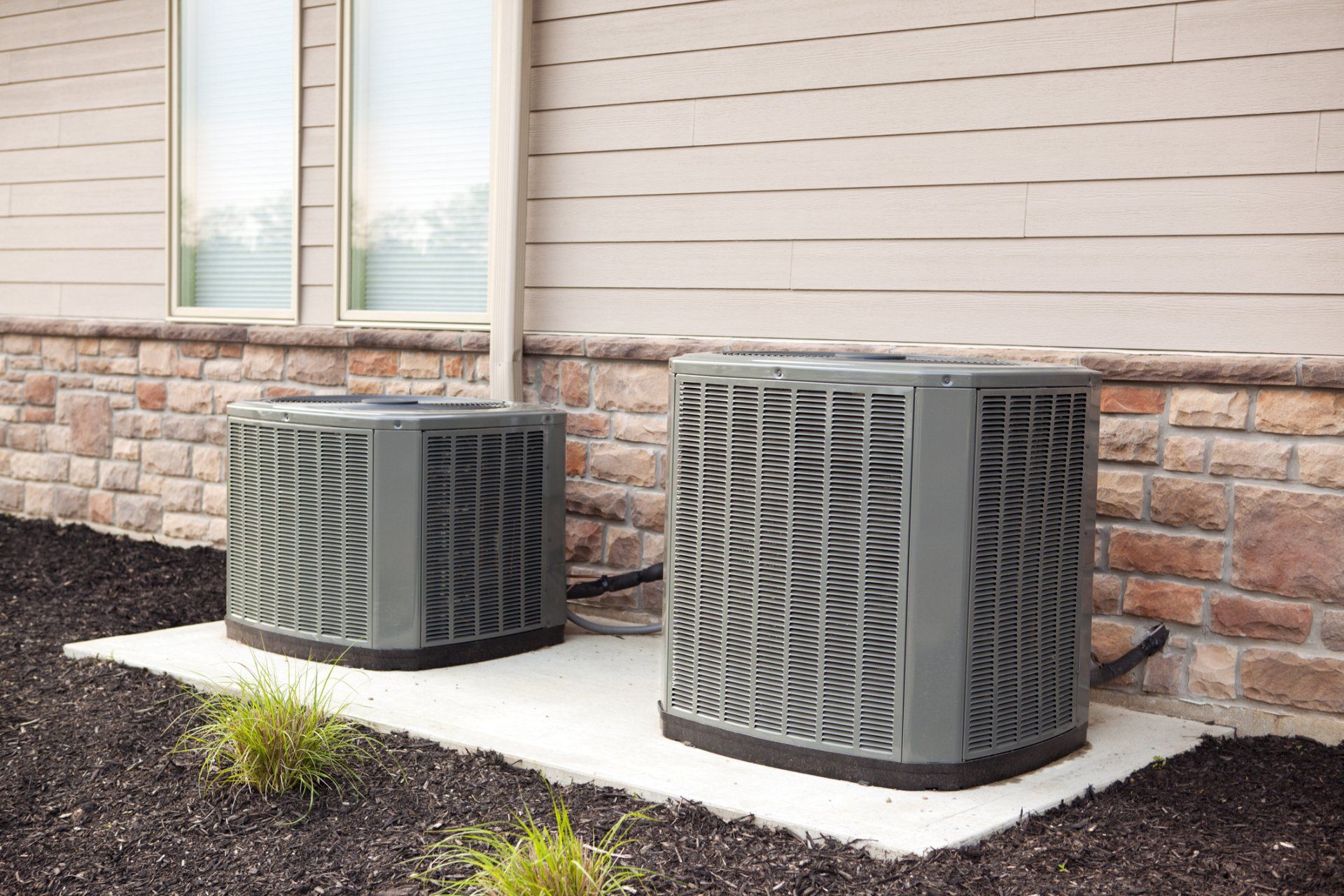 Air Condition Outside - Orlando, FL - 4 Seasons Air Conditioning and Heating