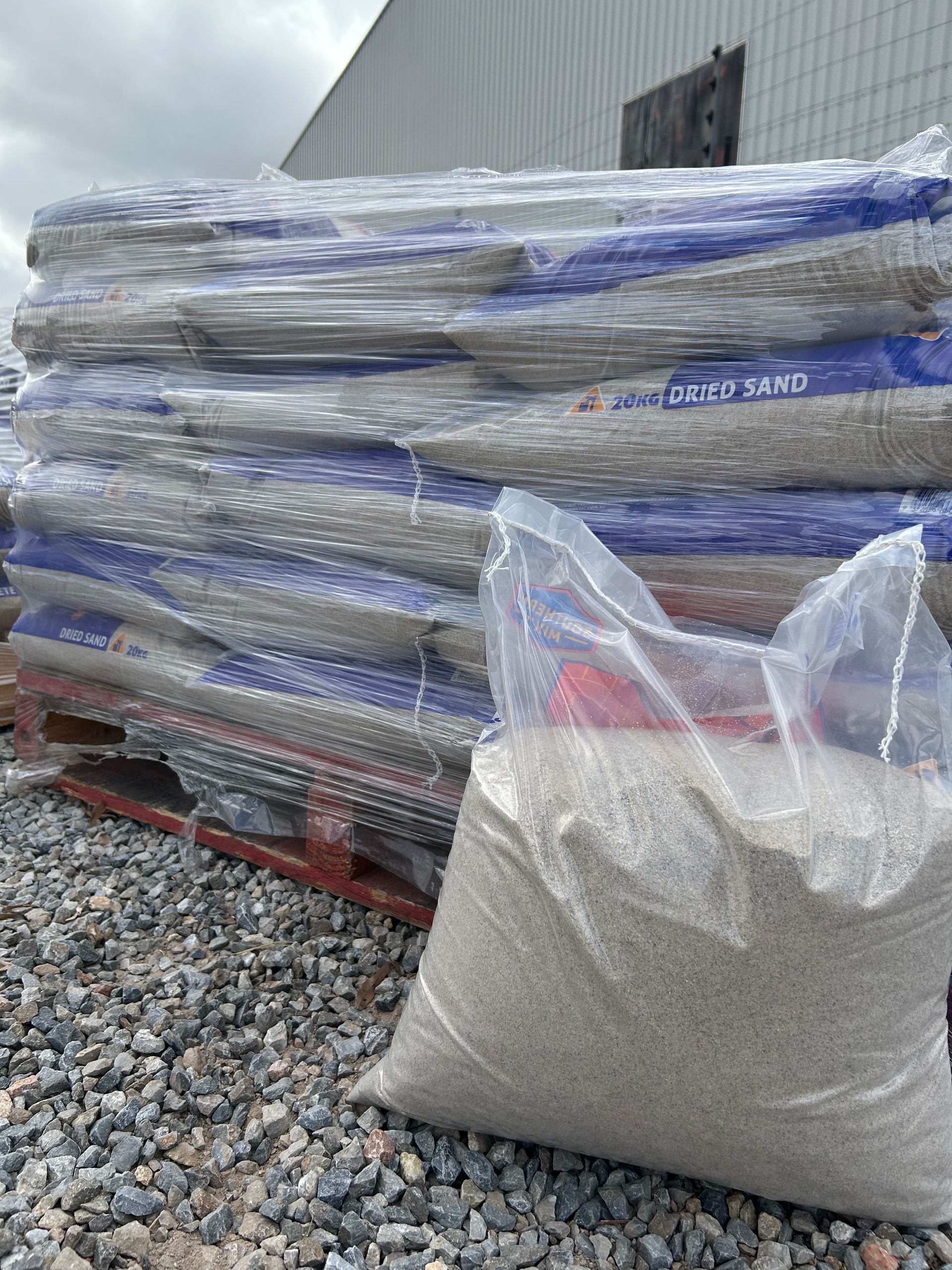 Sale On Now - Dried sand 20kg