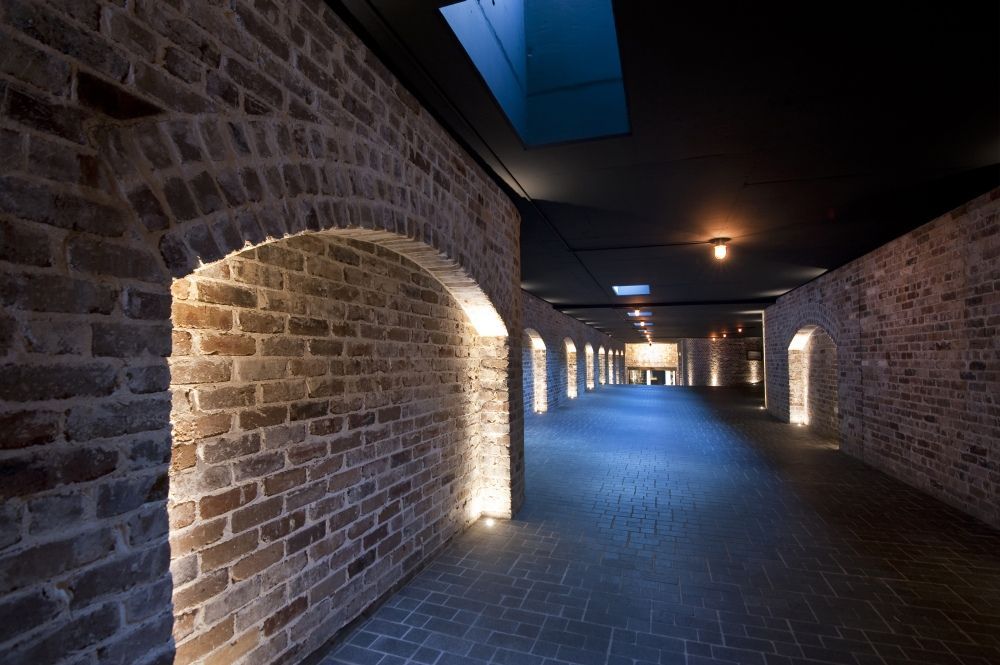 Cobblestones Gallery 05