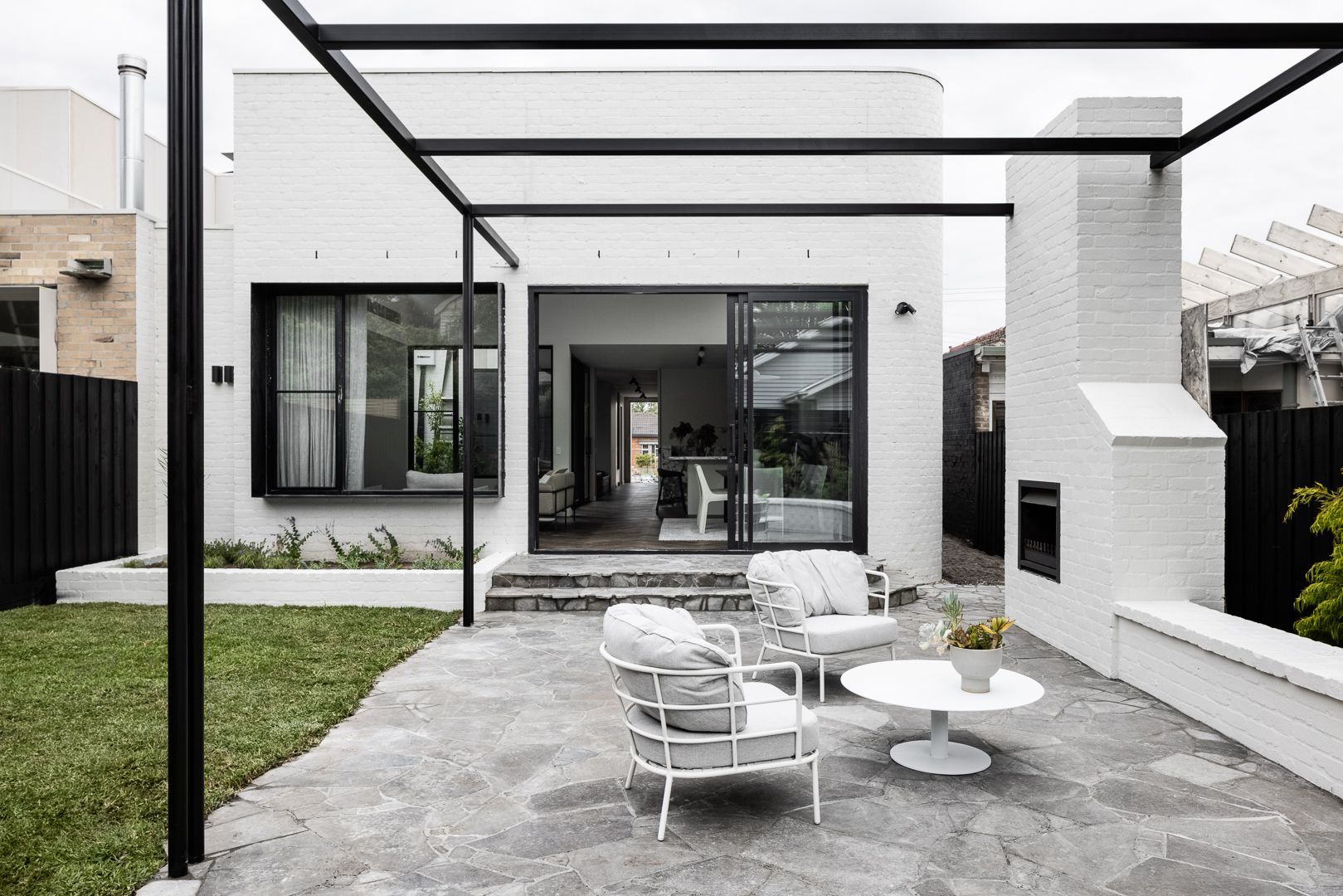 Crazy Paving - Cirrus Brushed