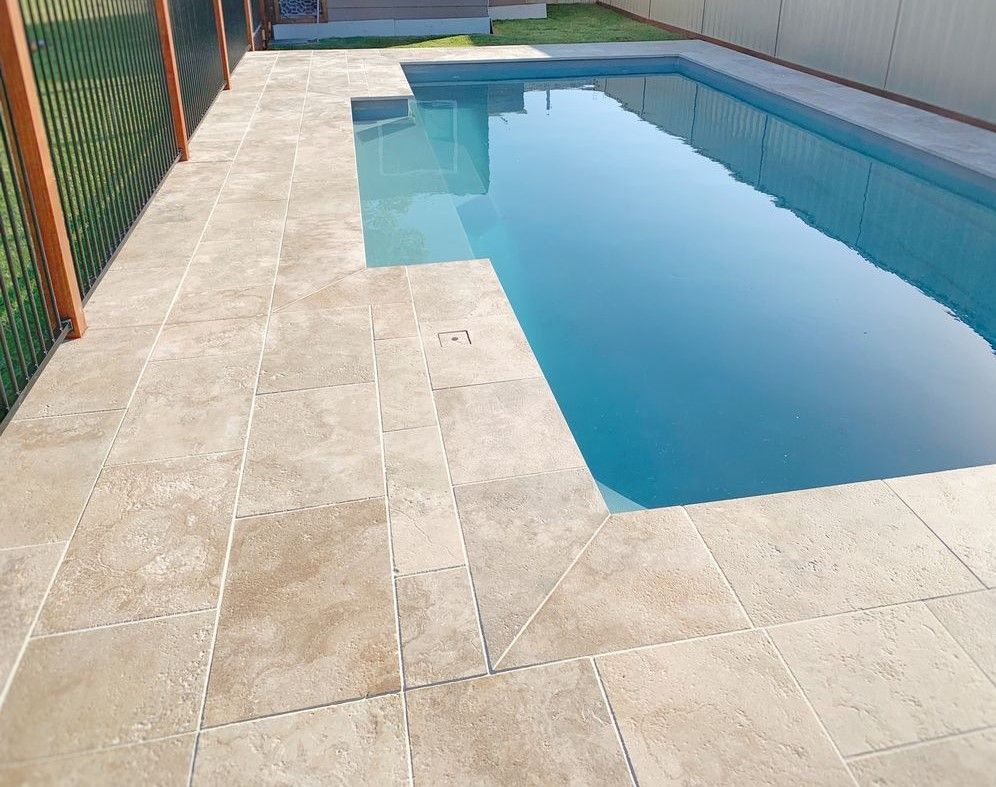 Limestone Gallery 16