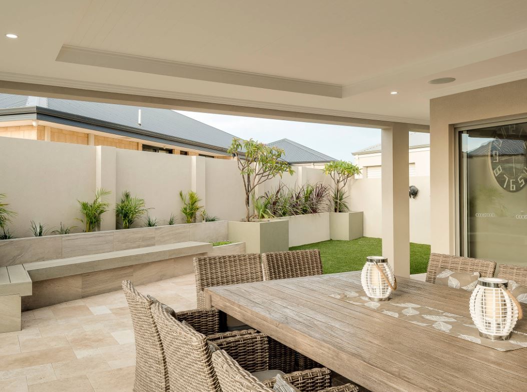 Travertine Gallery 13