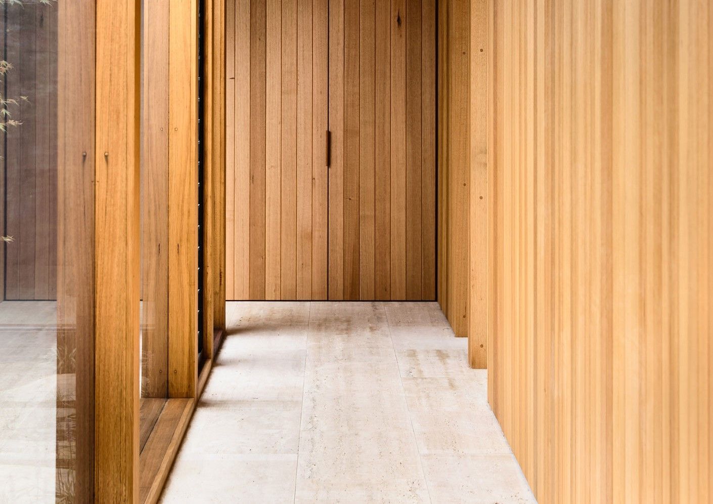 Travertine Gallery 17