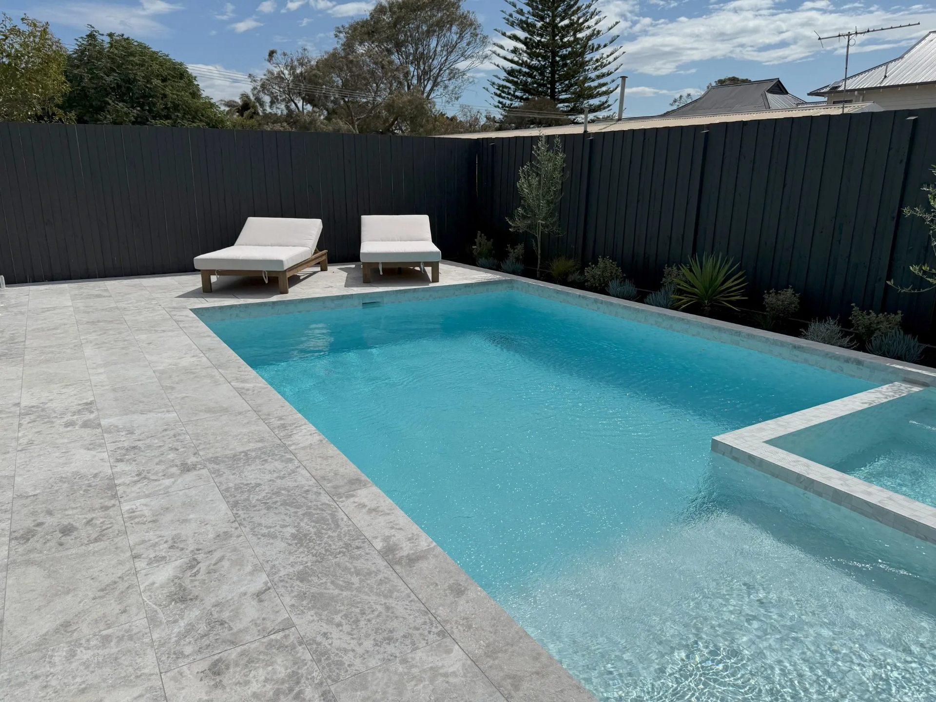 Cadet Sandblasted - Striking Colour