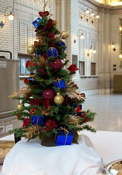 Christmas tree — Fort Wayne, IN — Goeglein's Catering