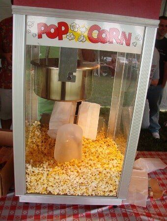 Popcorn machines — Fort Wayne, IN — Goeglein's Catering