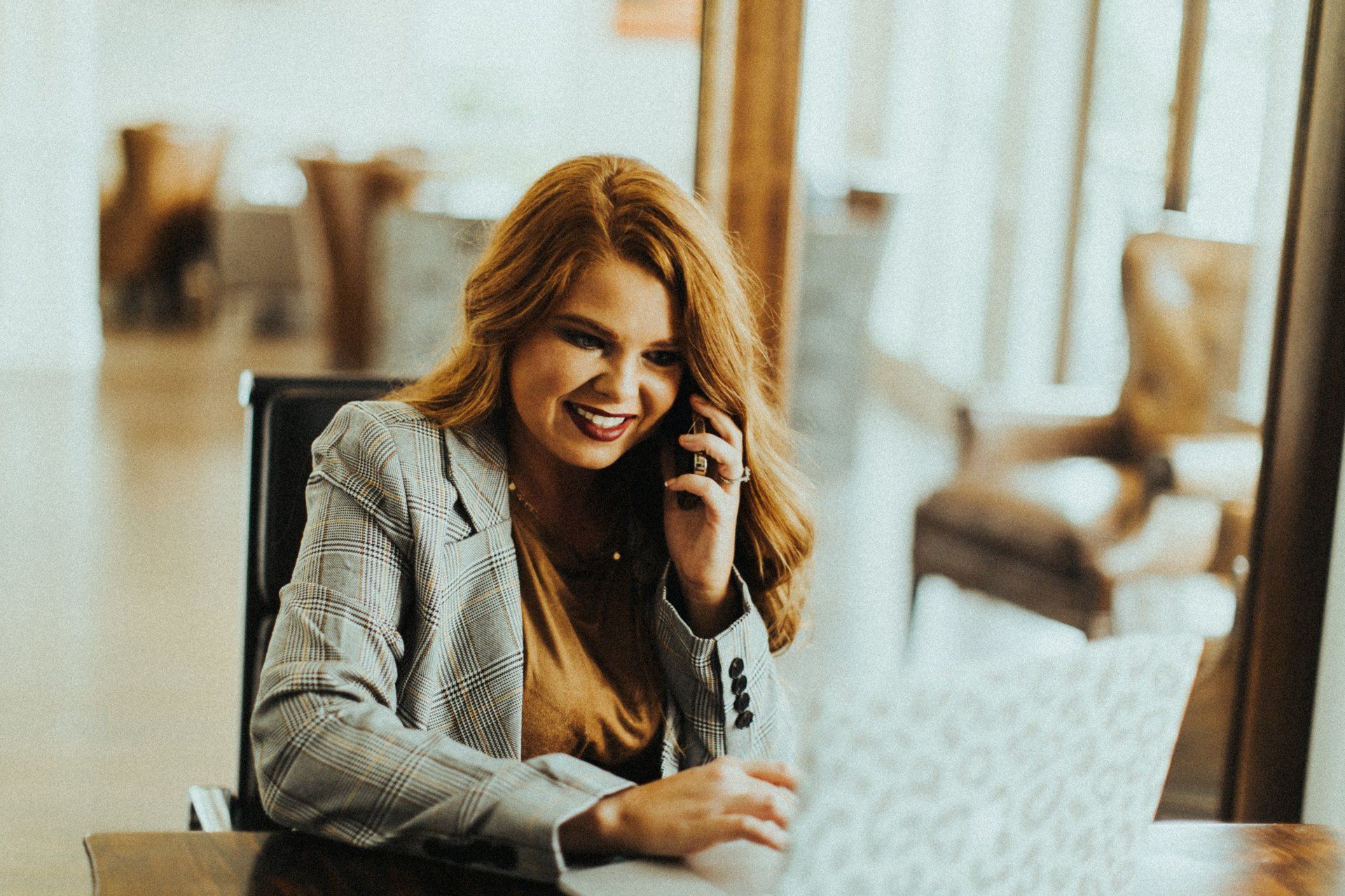 Virtual assistant for interior designers