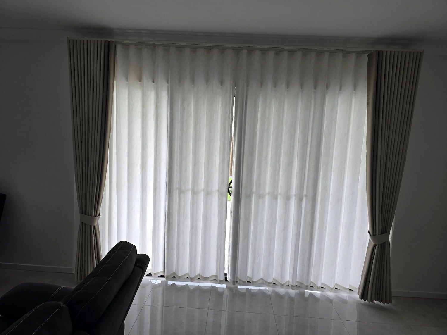 Cream-Colored Curtains Framing a Glass Sliding Door — U Curtains in Acacia Ridge, QLD