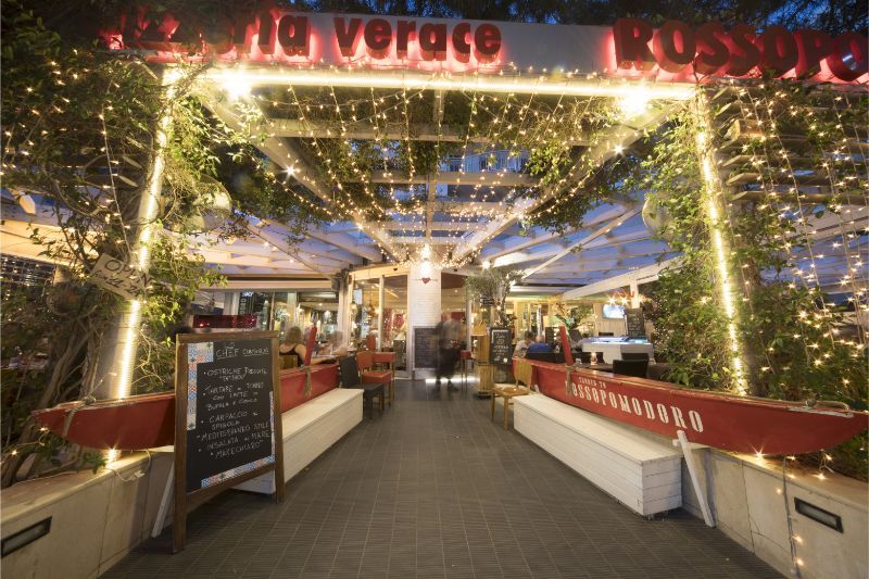 Ingresso con lavagna-menu