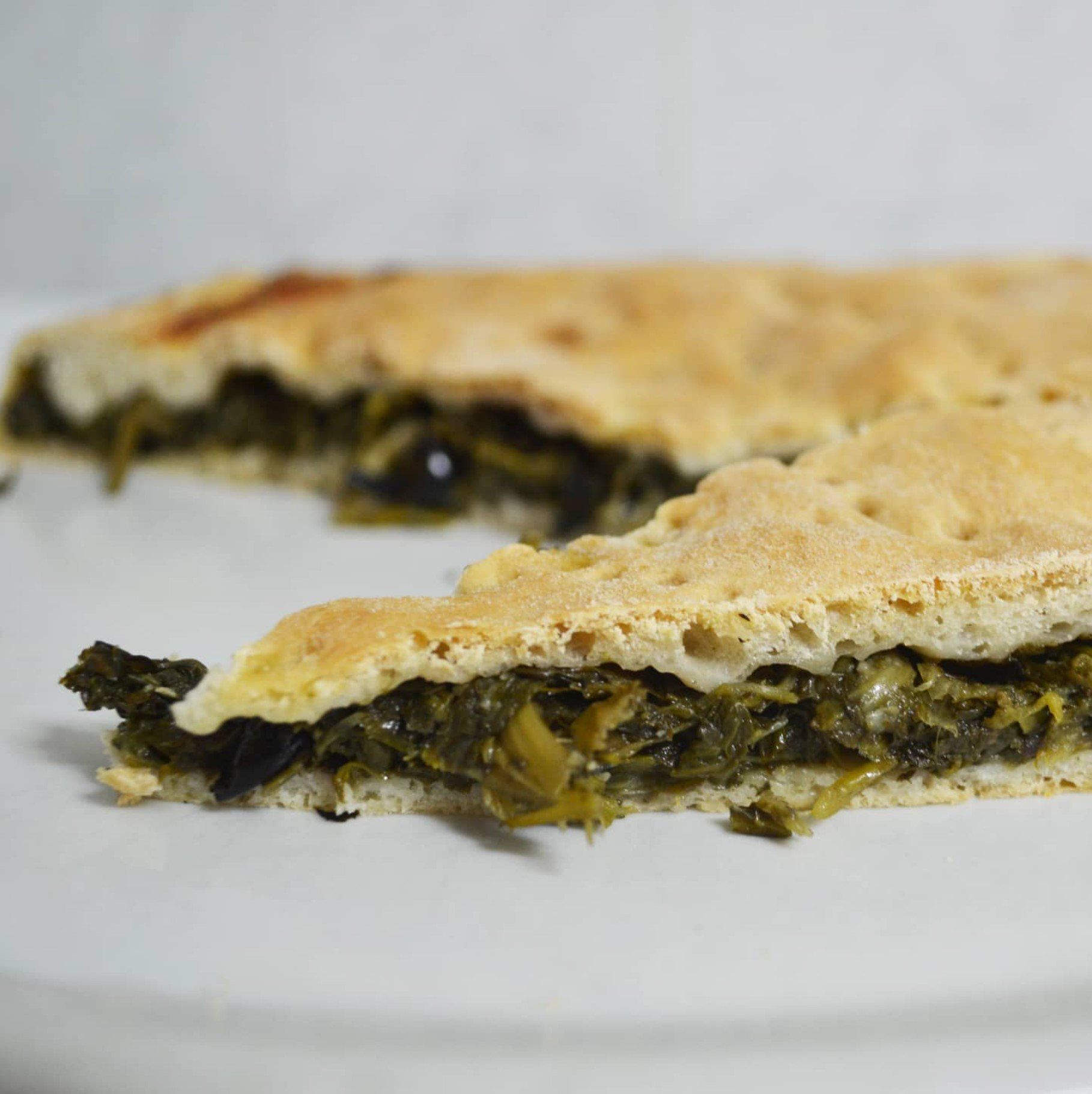 pizza ripiena di verdure