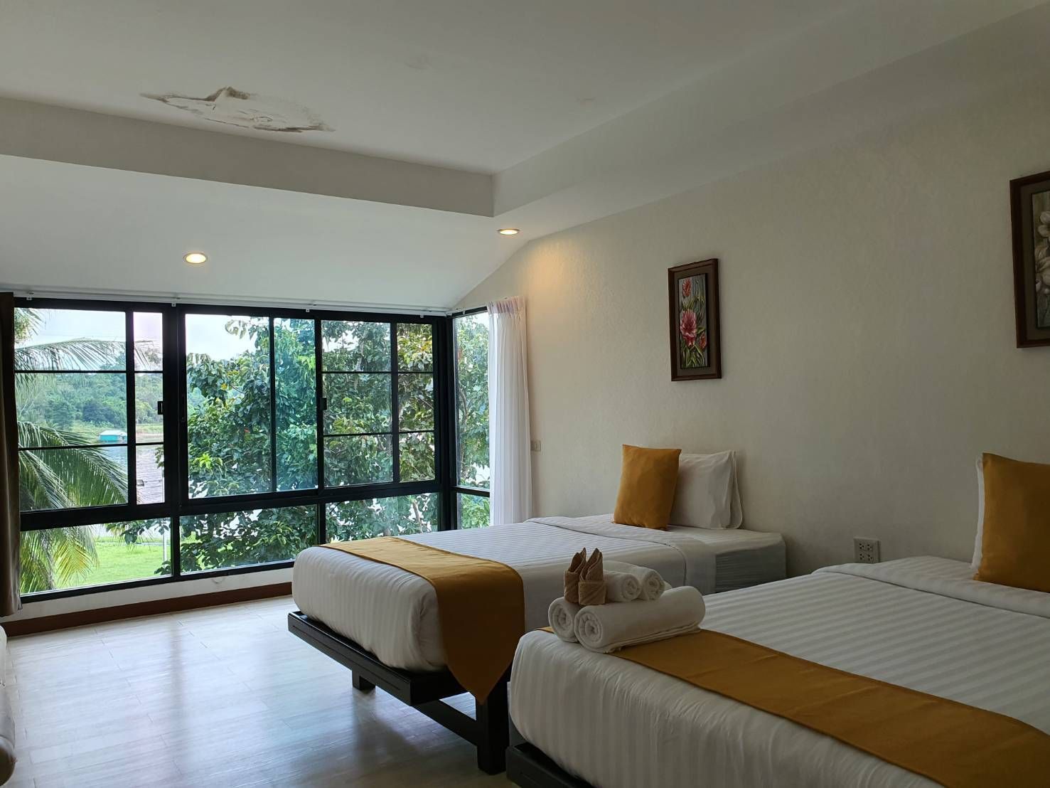 Superior Garden View พรไพลิน ริเวอร์ไซด์ รีสอร์ท