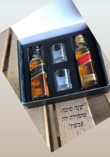 מארז ויסקי בלק לייבל רד לייבל