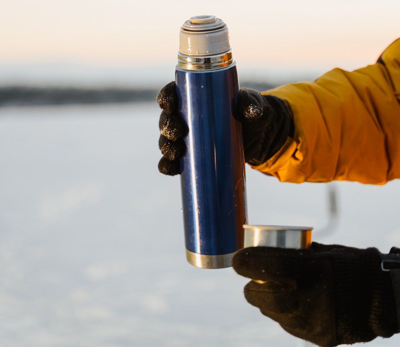 מאגים, תרמוסים וקנקנים ממותגים