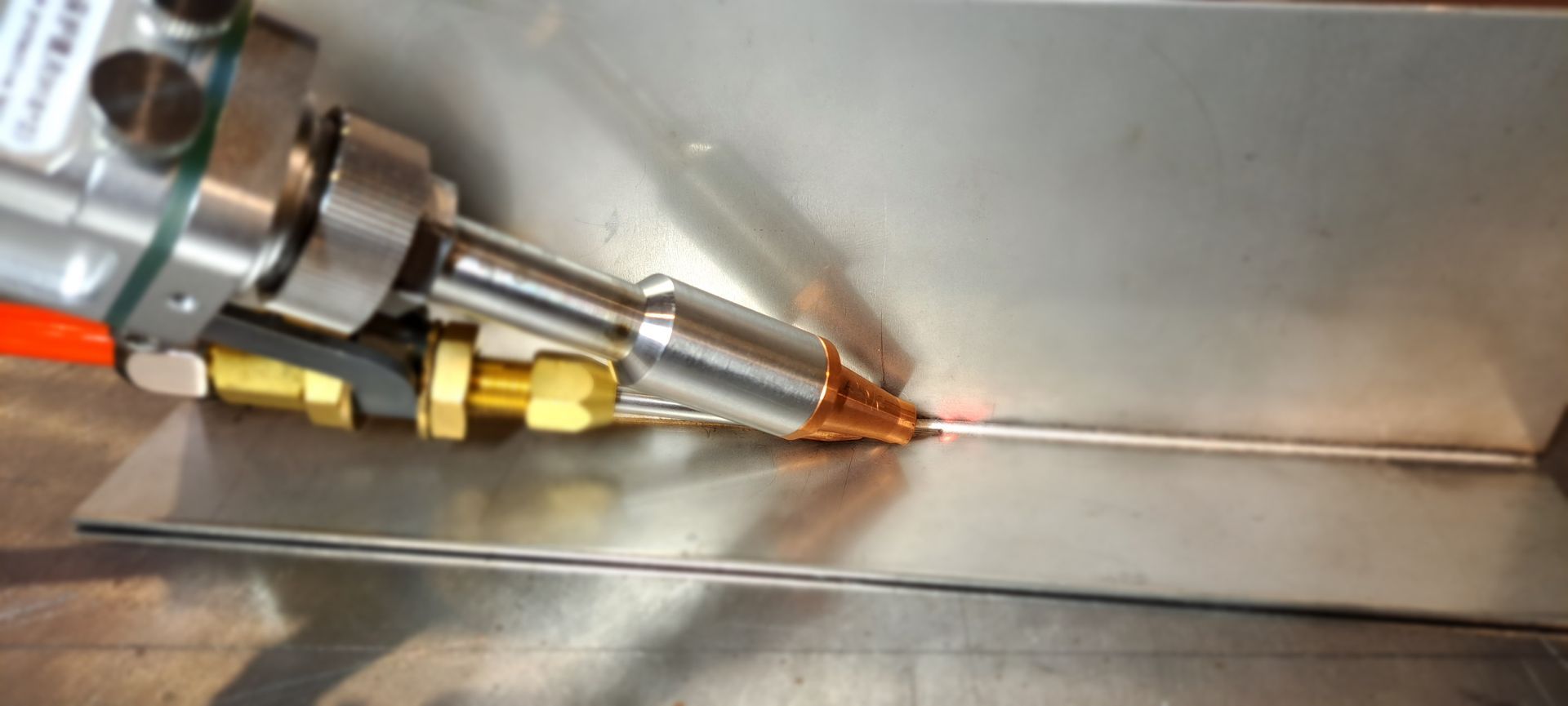 Lavorazione di lamiere con saldature a Bologna