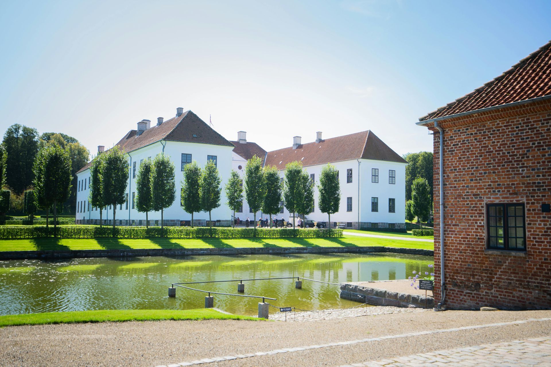 brackman-lawn-and-landscaping-pond-construction-and-water-features-image