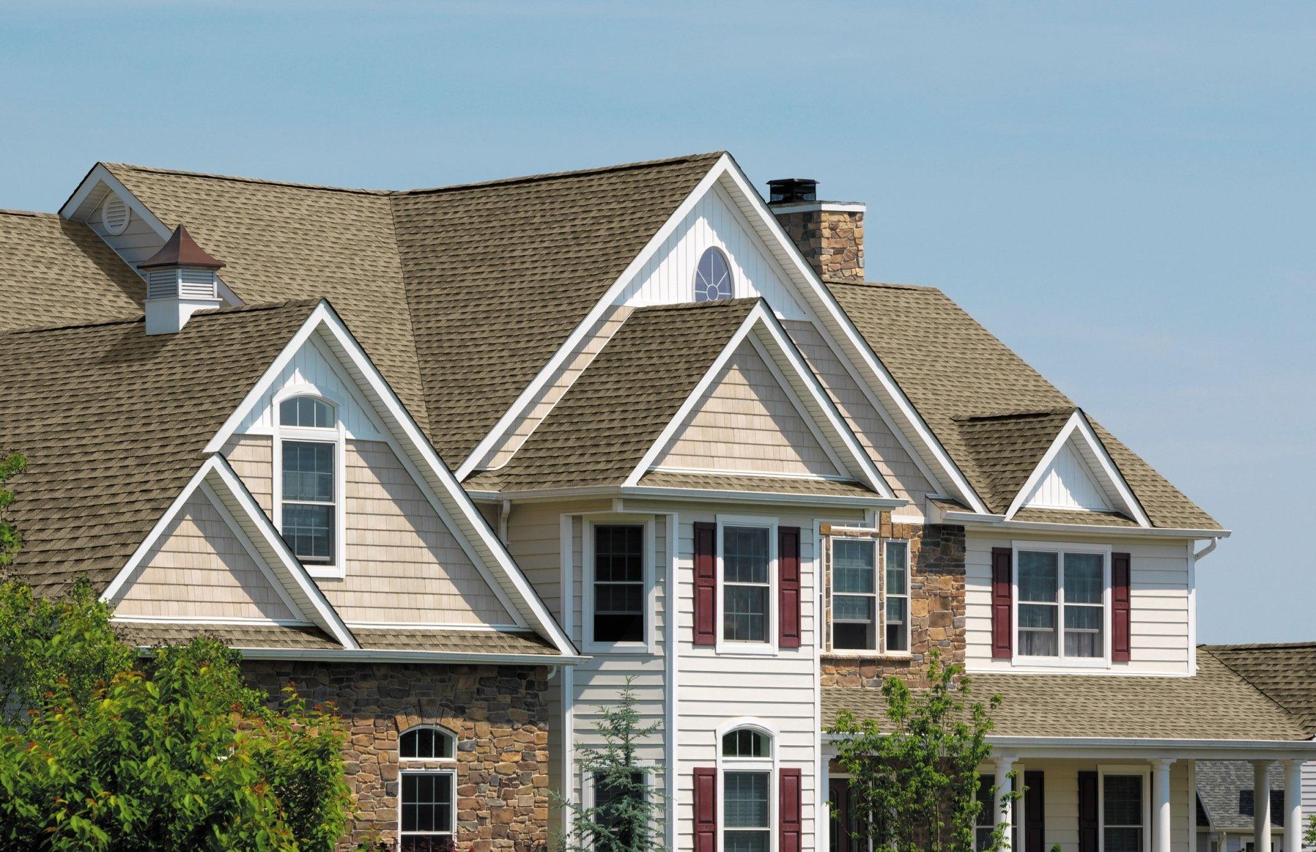 We are one of the BEST Roofing Companies in Belvidere Illinois!