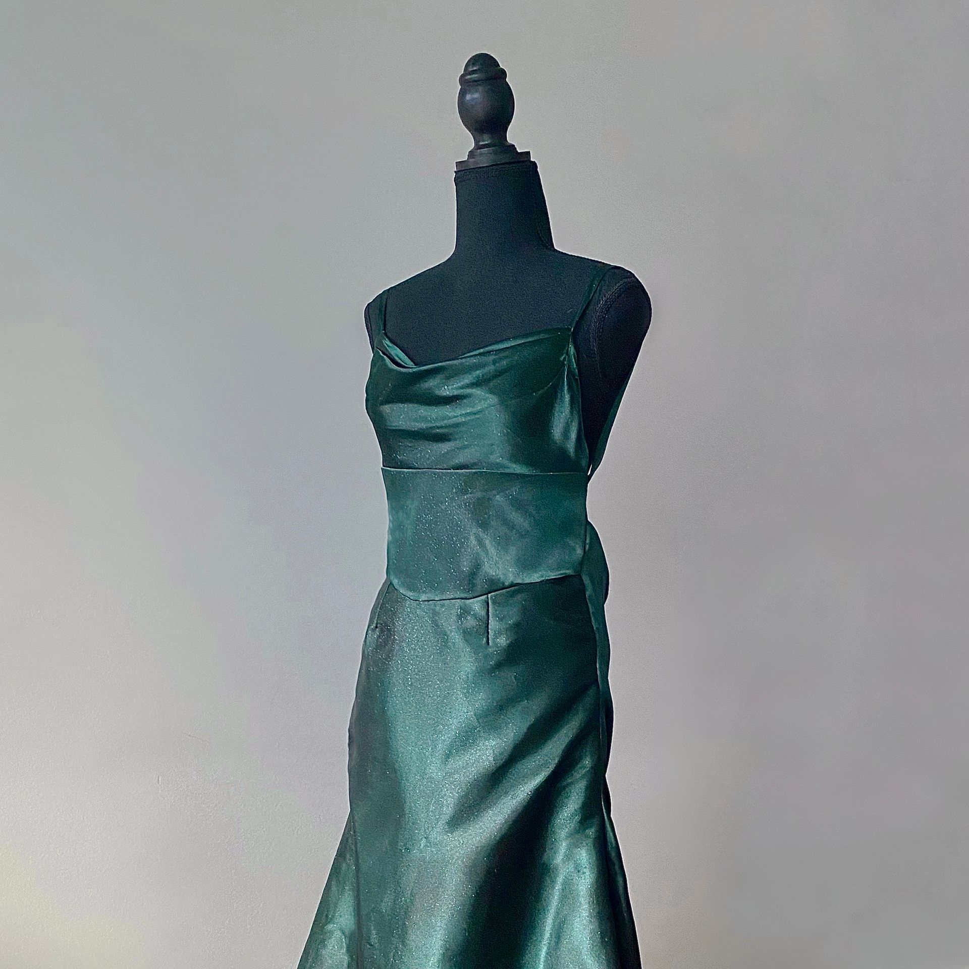 Green dress on Manikin