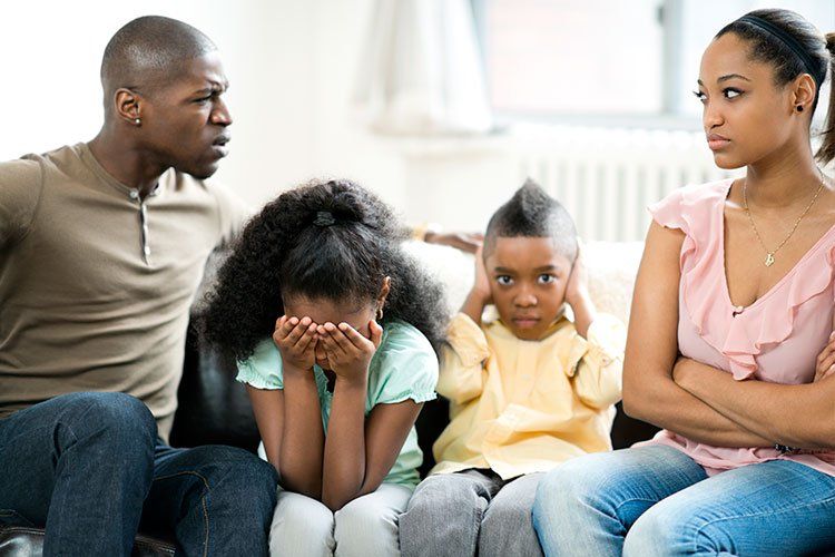 parent argue with their children in between them