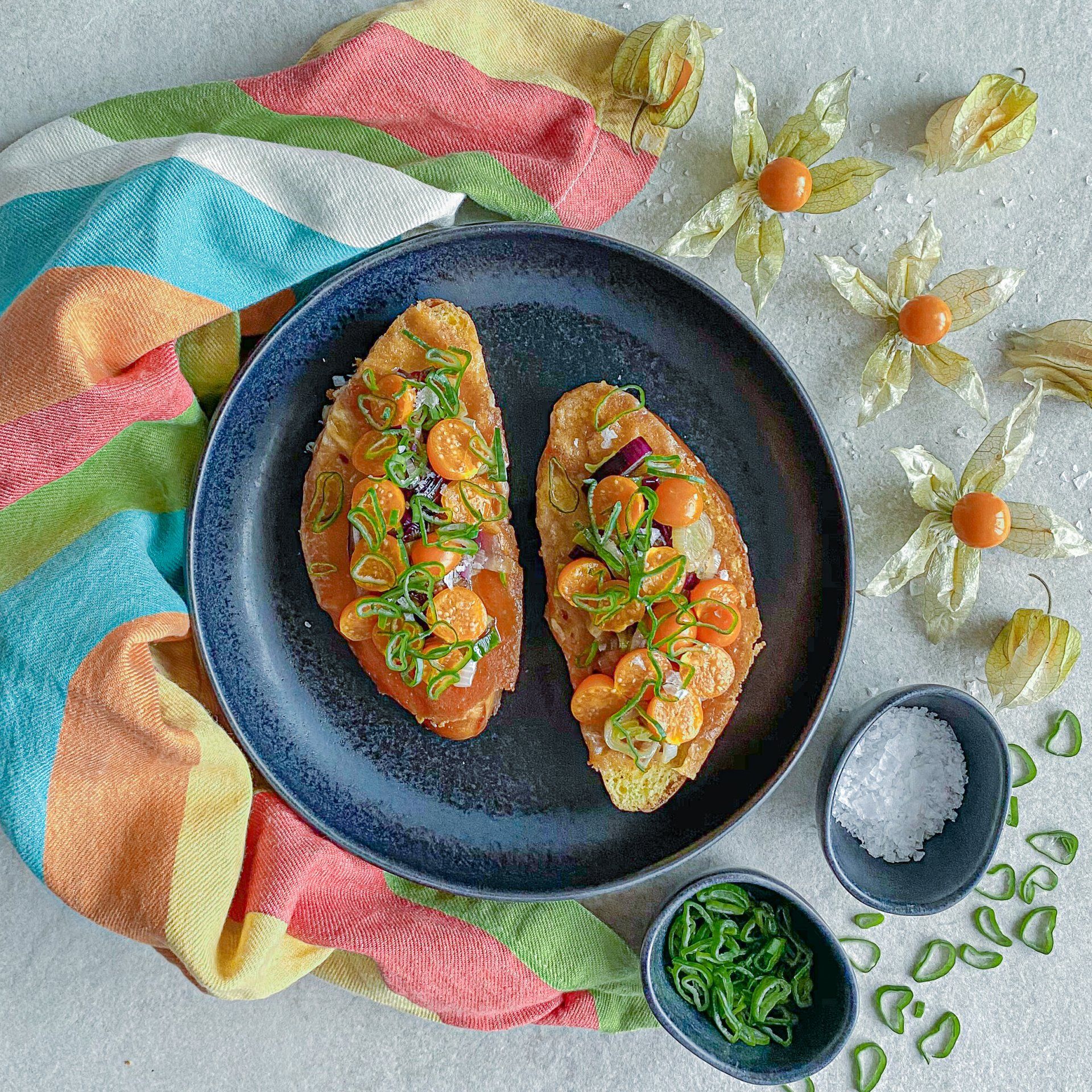bruschetta kumquat onions