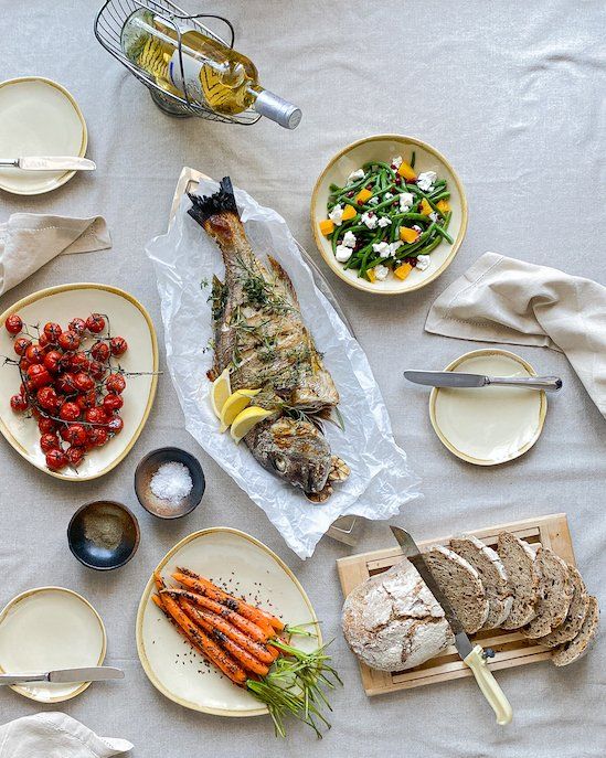 snapper tomatoes carrots bread salad