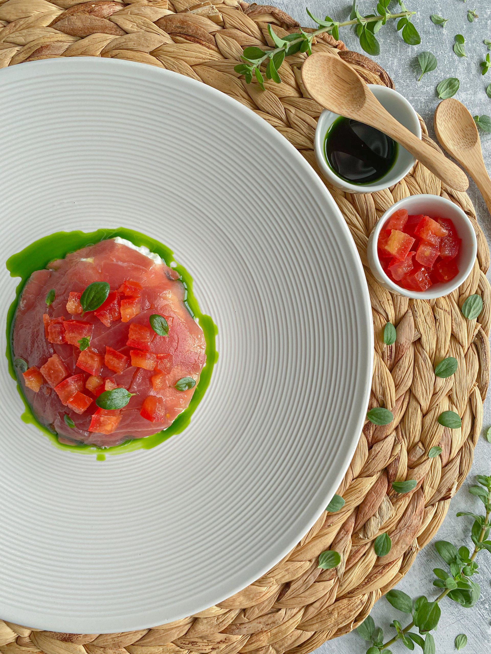 tuna tomatoes