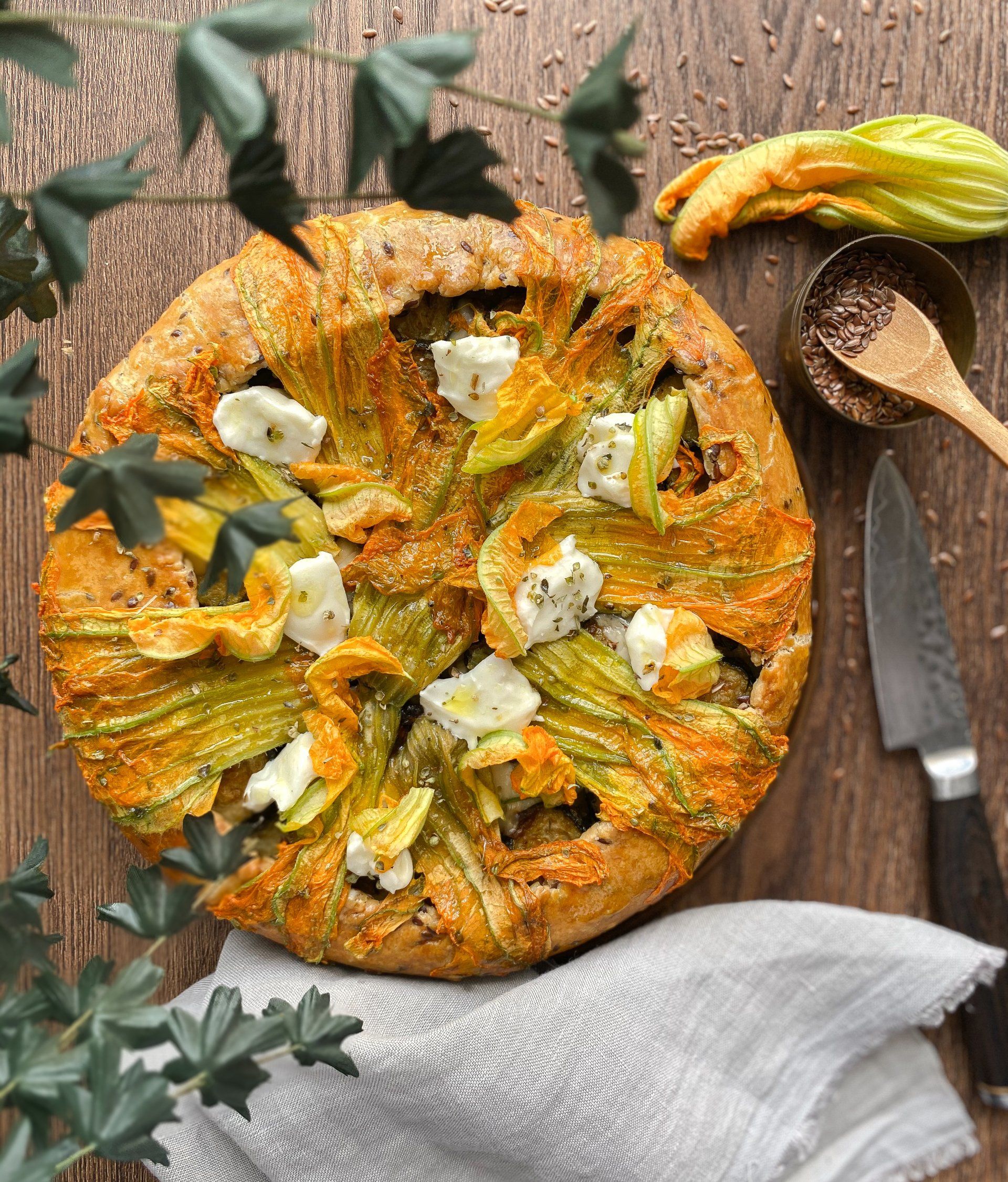 pie flowers knife