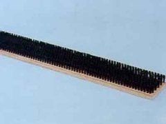 LINEAR TUNNEL BRUSH FOR CARROTS POTATOES