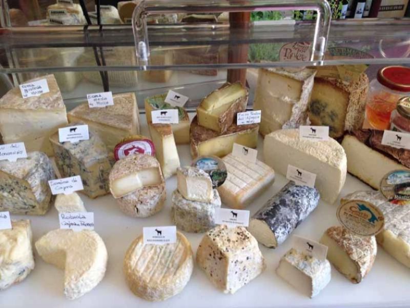 Selezione di formaggi piemontesi